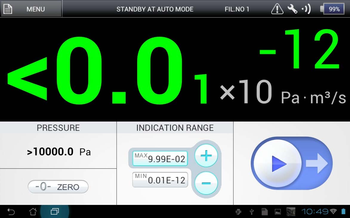 ULVAC HELIOT 900 ultra-fine leak mode display — reading below 0.01×10⁻¹² Pa·m³/s background level